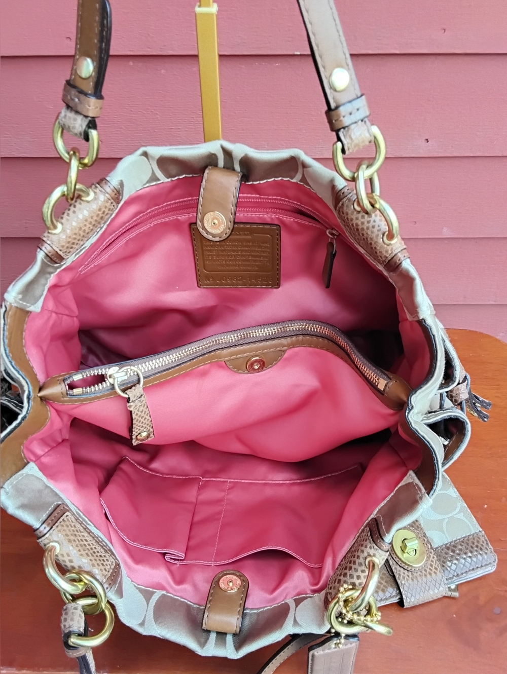 Coach Beige and Brown Signature Canvas Satchel. - Picture 14 of 15